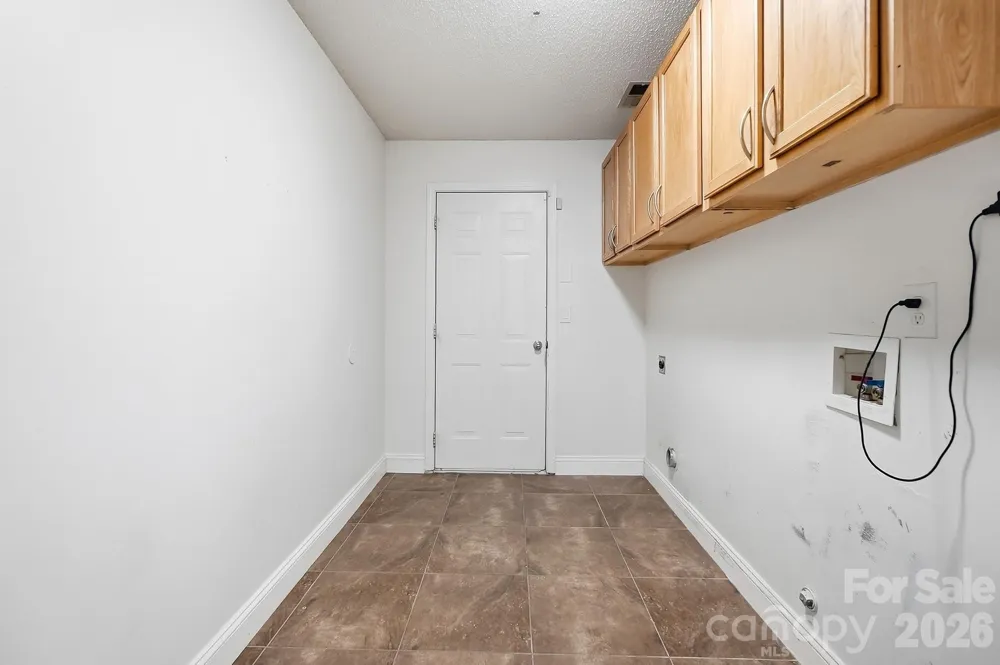 6324 Carpentaria Court Charlotte, NC 28215