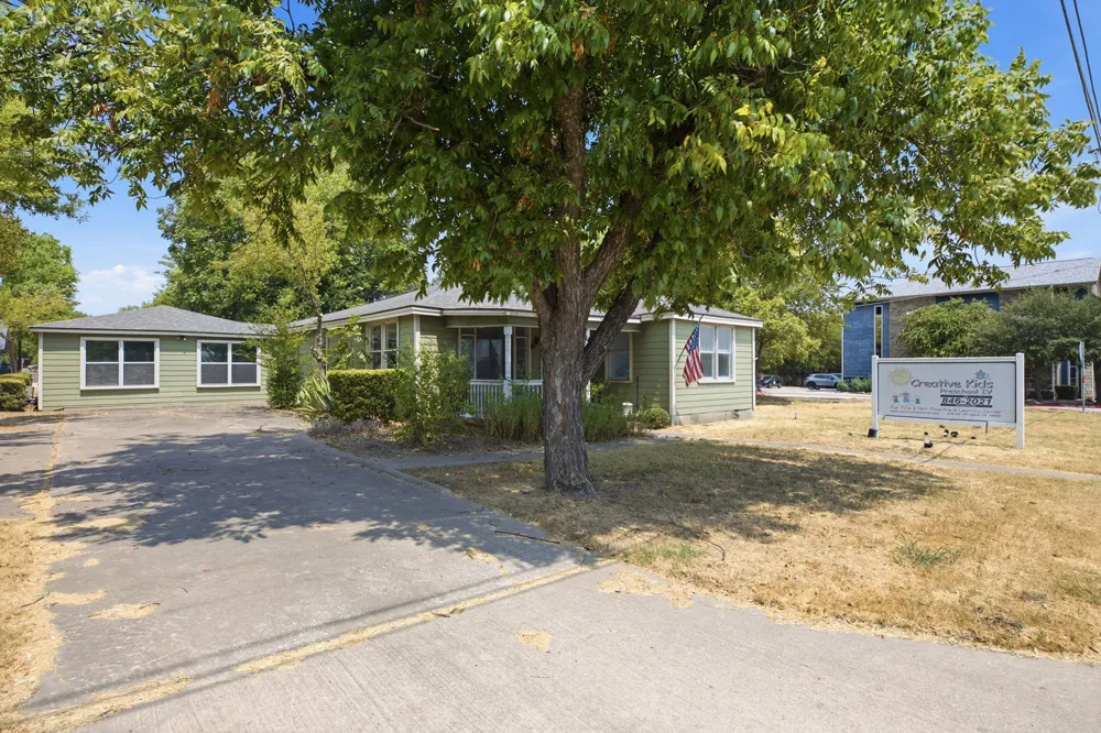 208 Highway 79 Hutto, TX 78634