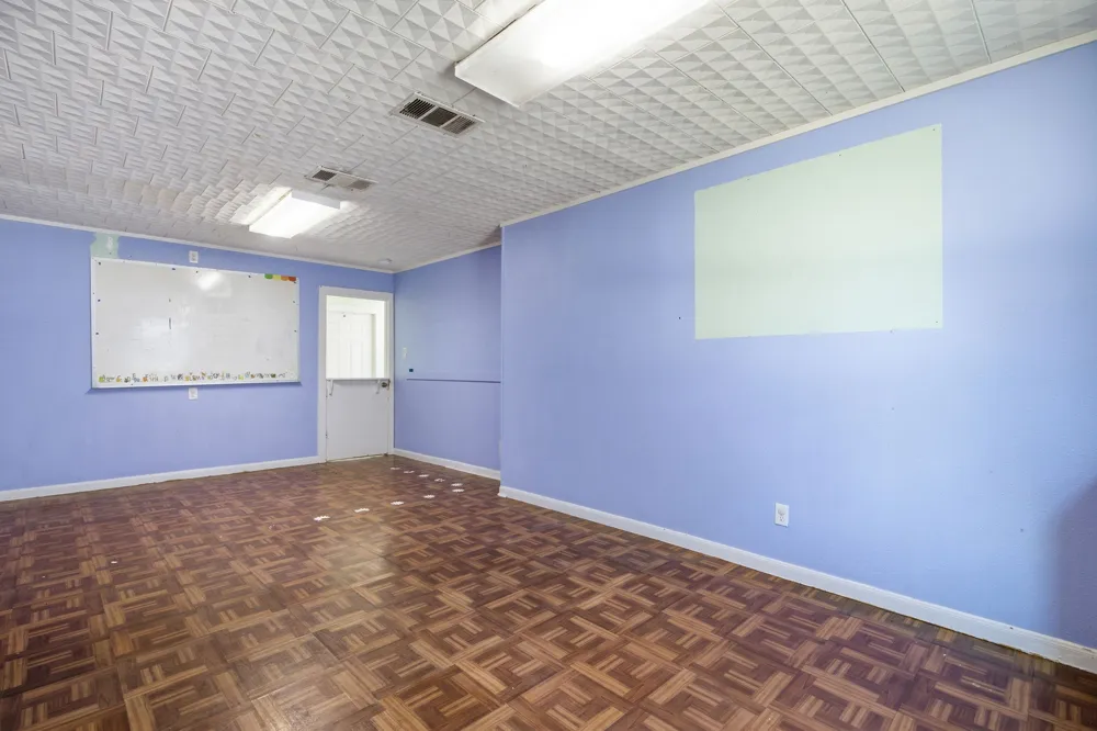208 Highway 79 Hutto, TX 78634