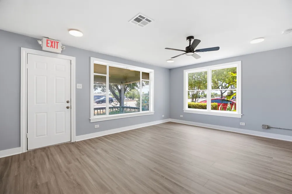 208 Highway 79 Hutto, TX 78634