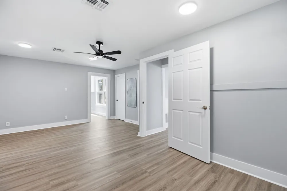 208 Highway 79 Hutto, TX 78634