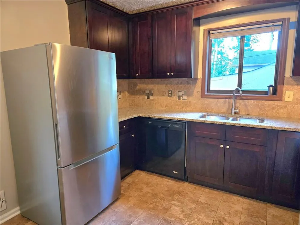 2982 Hillwood Drive Lawrenceville, GA 30044
