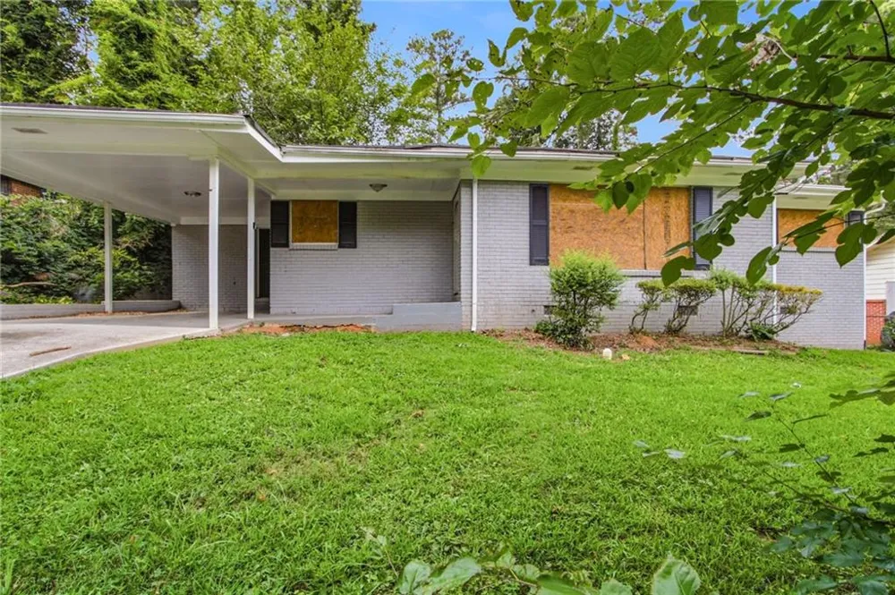 1883 Cindy Drive Decatur, GA 30032