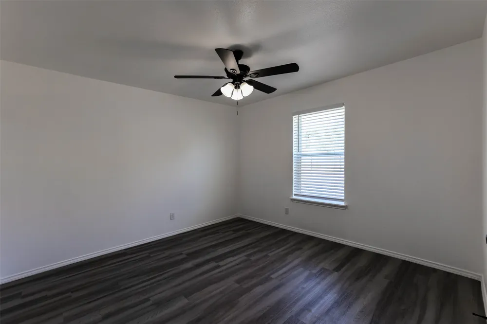 412 Susan Drive Kennedale, TX 76060