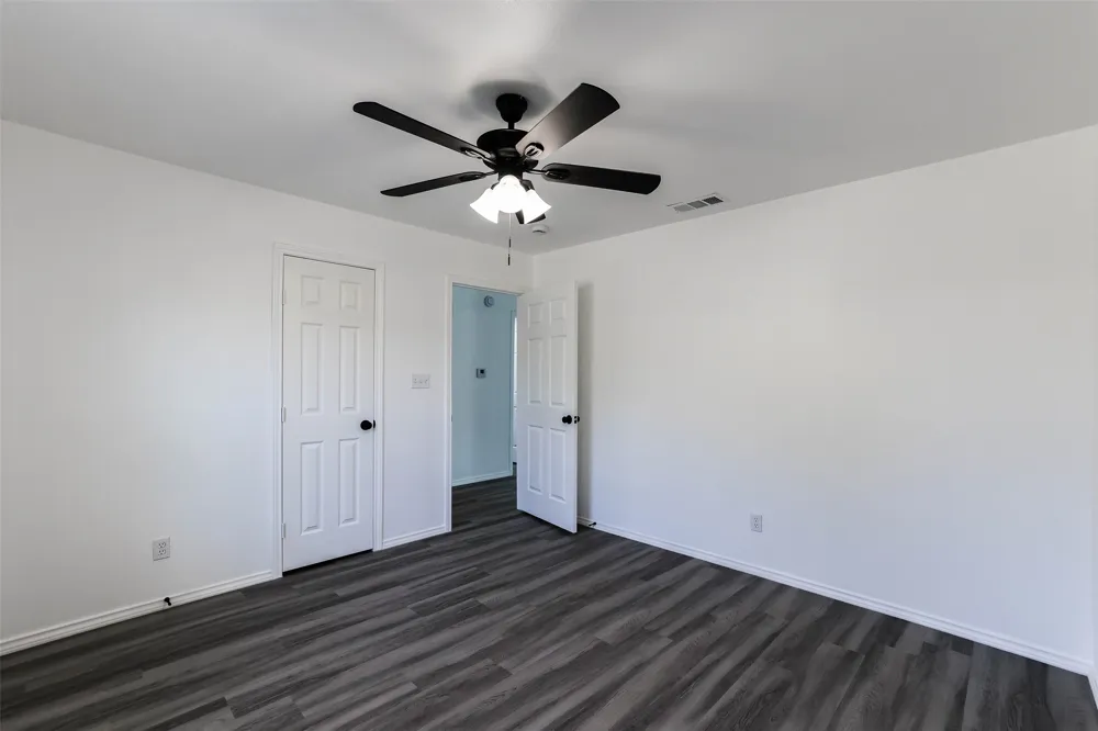 412 Susan Drive Kennedale, TX 76060
