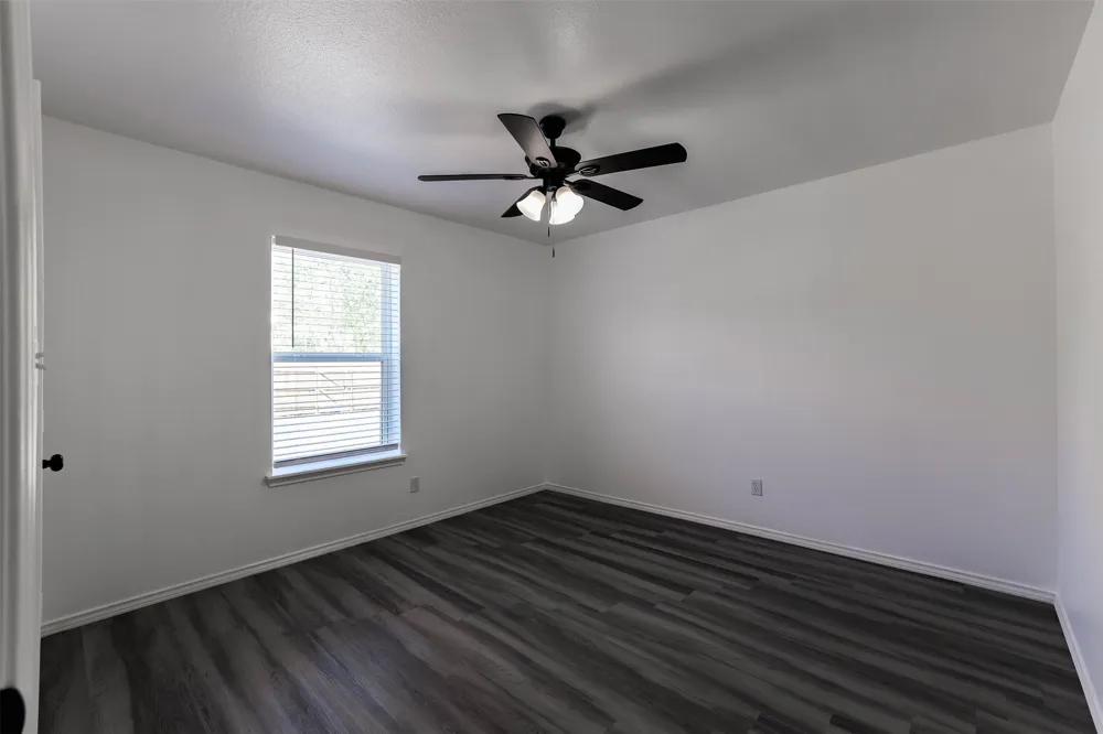 412 Susan Drive Kennedale, TX 76060