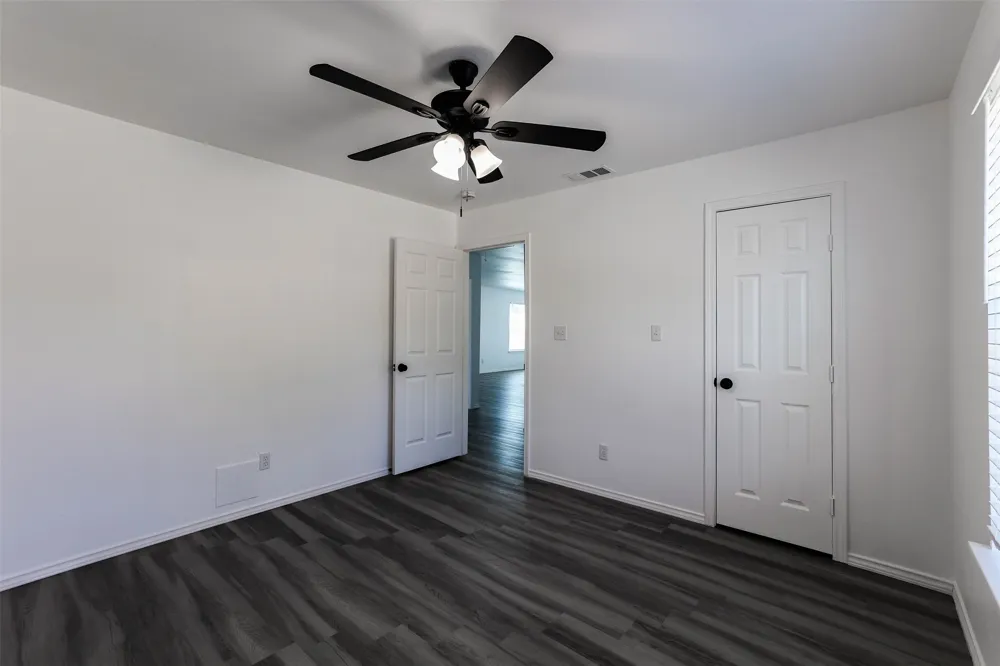 412 Susan Drive Kennedale, TX 76060