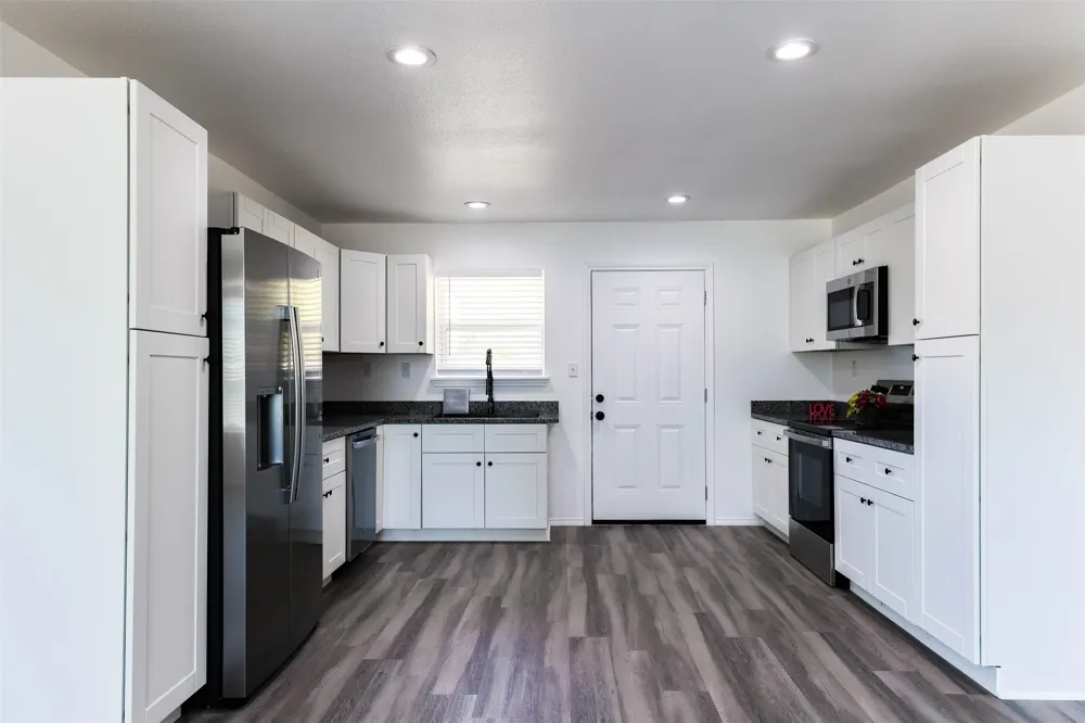 412 Susan Drive Kennedale, TX 76060