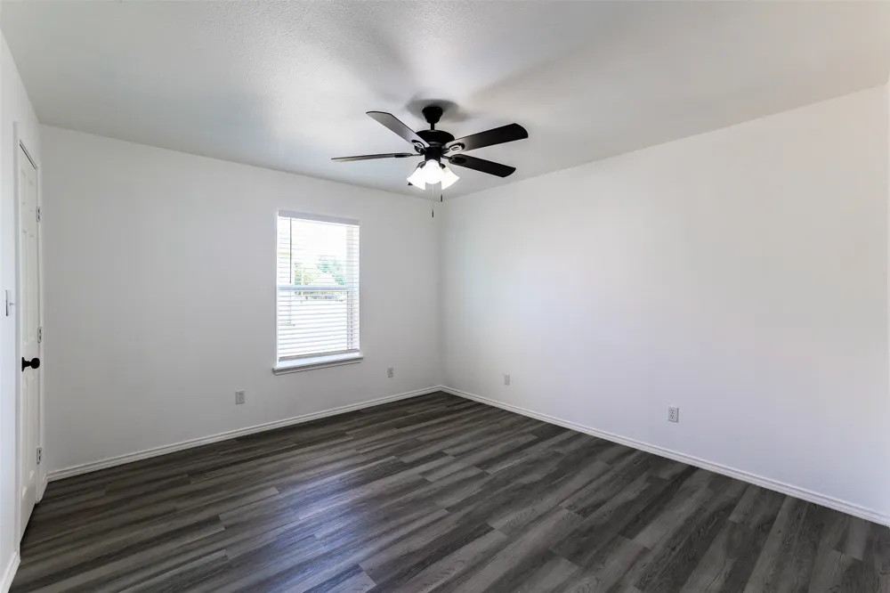 412 Susan Drive Kennedale, TX 76060