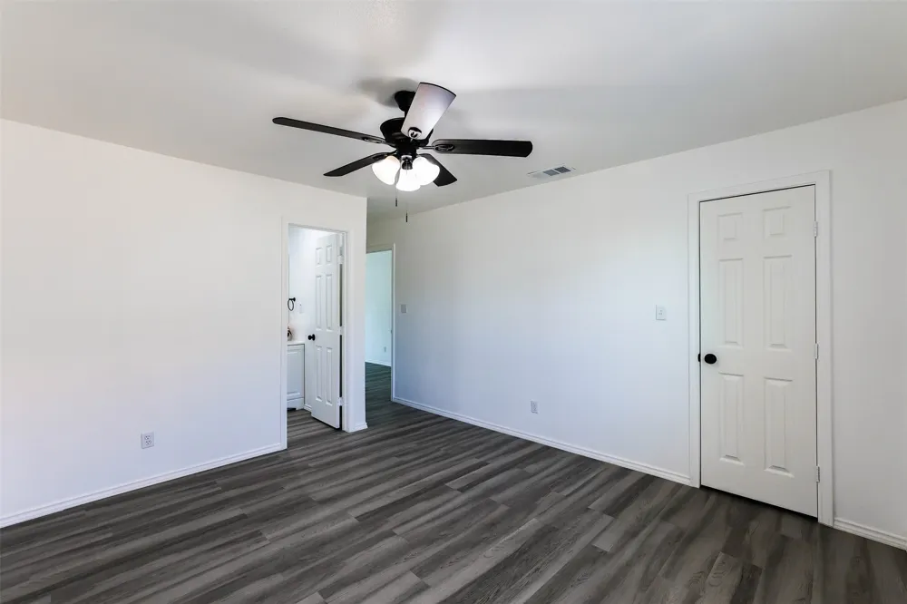 412 Susan Drive Kennedale, TX 76060