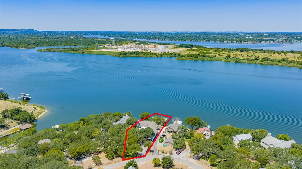 6371 Beacon Vista Circle Granbury, TX 76049