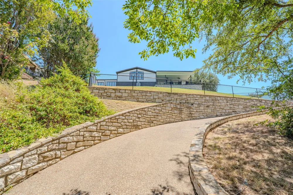 6371 Beacon Vista Circle Granbury, TX 76049