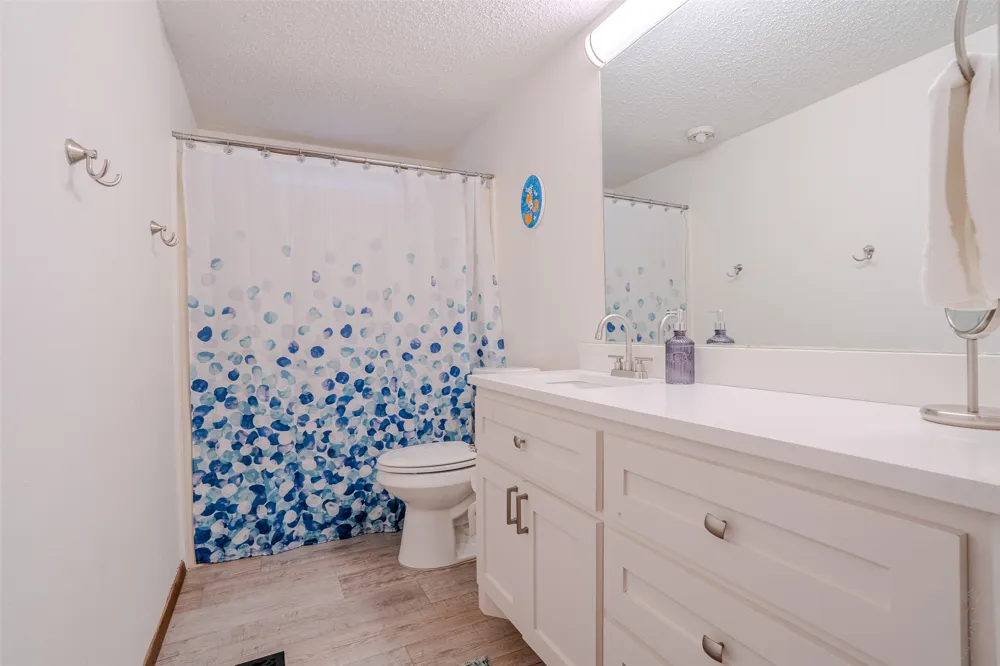 6371 Beacon Vista Circle Granbury, TX 76049