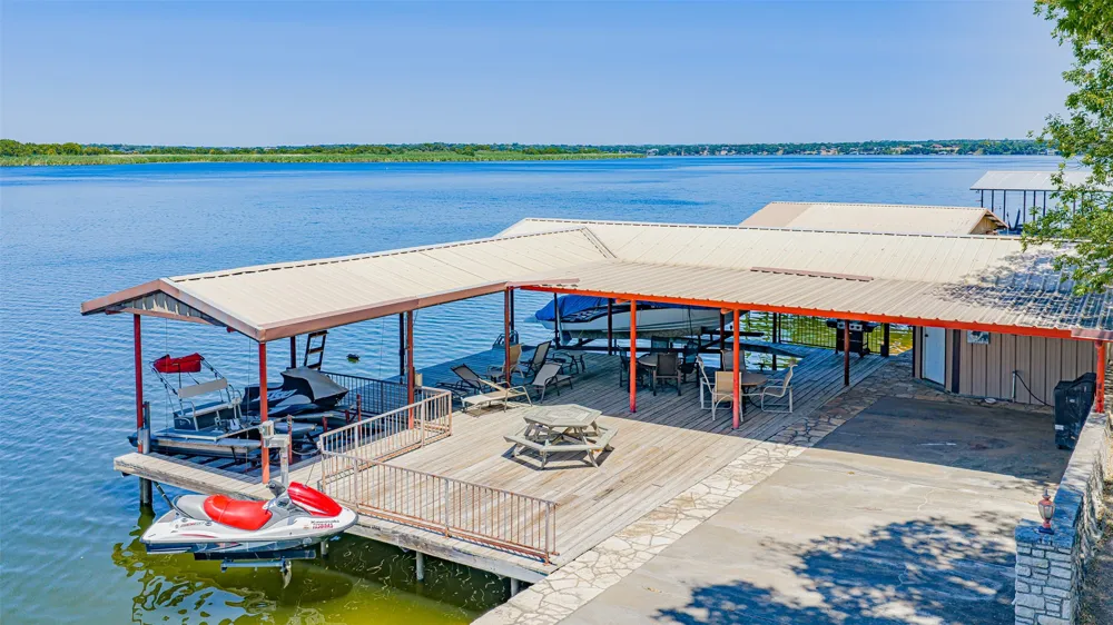 6371 Beacon Vista Circle Granbury, TX 76049