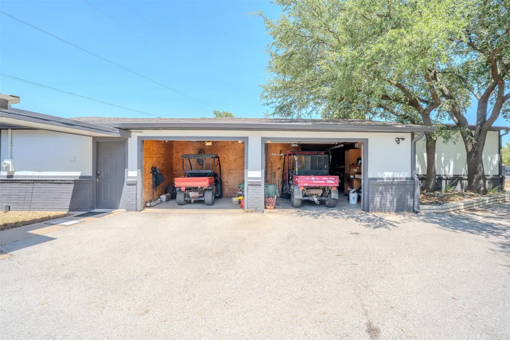6371 Beacon Vista Circle Granbury, TX 76049