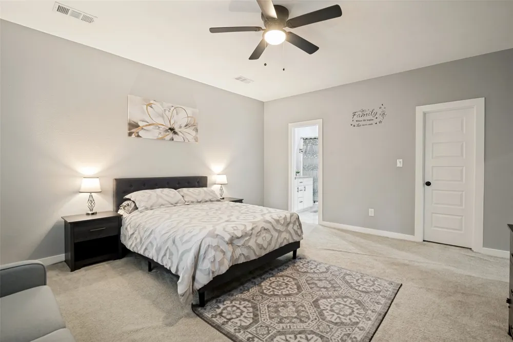 700 E Hickory Street Kaufman, TX 75142