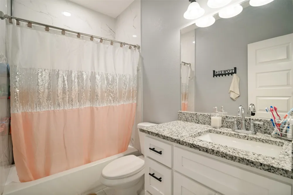 700 E Hickory Street Kaufman, TX 75142