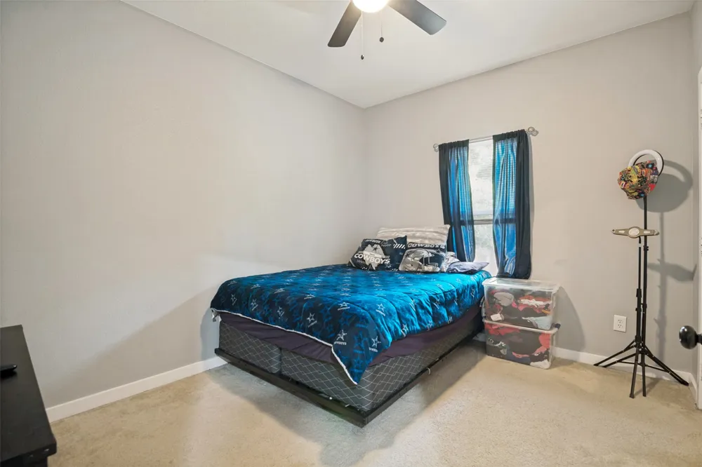 700 E Hickory Street Kaufman, TX 75142