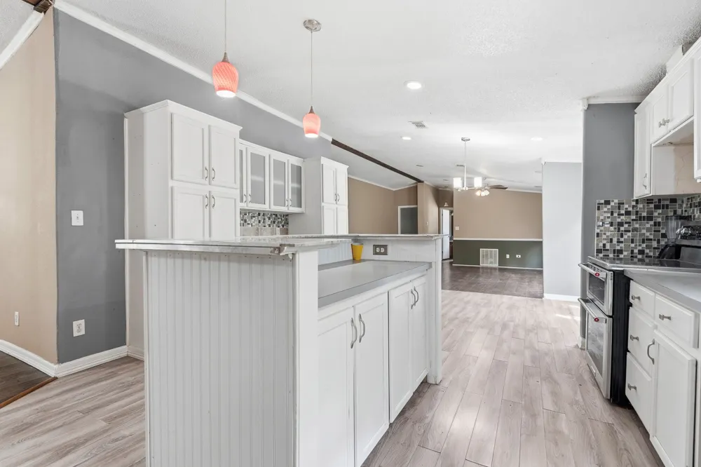 374 County Road 191 Gainesville, TX 76240