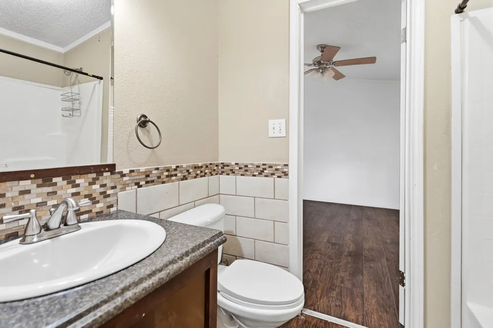 374 County Road 191 Gainesville, TX 76240