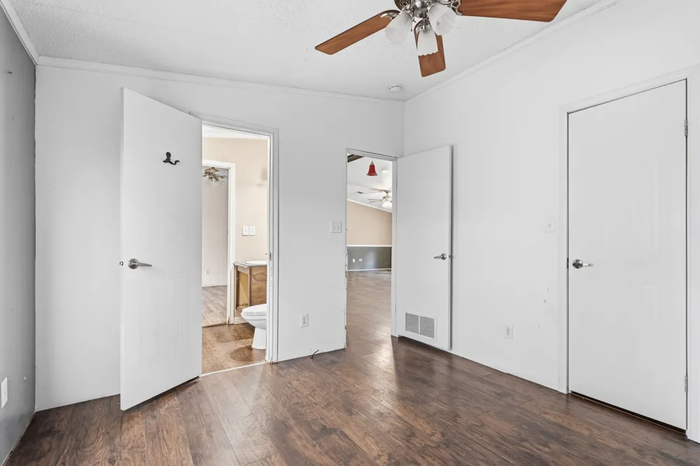 374 County Road 191 Gainesville, TX 76240