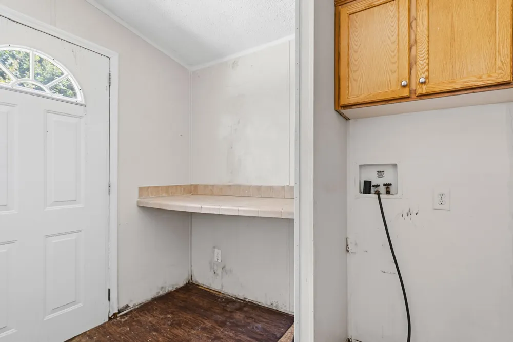 374 County Road 191 Gainesville, TX 76240