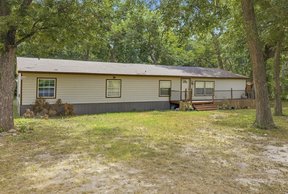 374 County Road 191 Gainesville, TX 76240