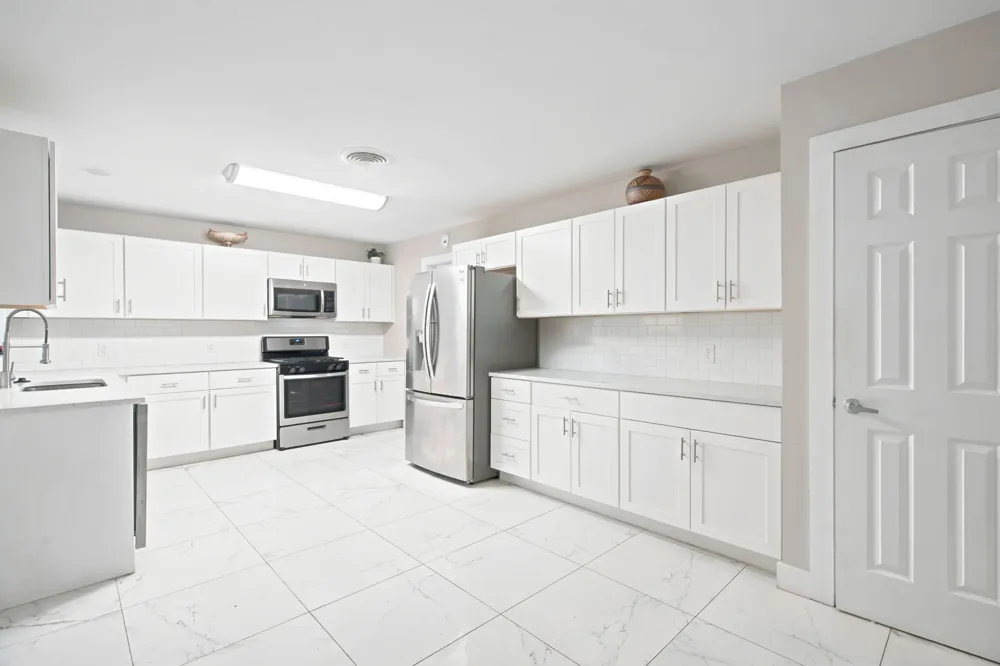 109 W 11th Street Irving, TX 75060