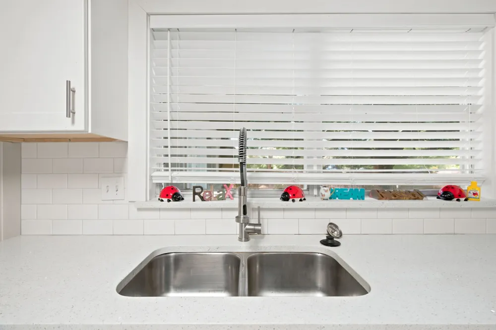 109 W 11th Street Irving, TX 75060
