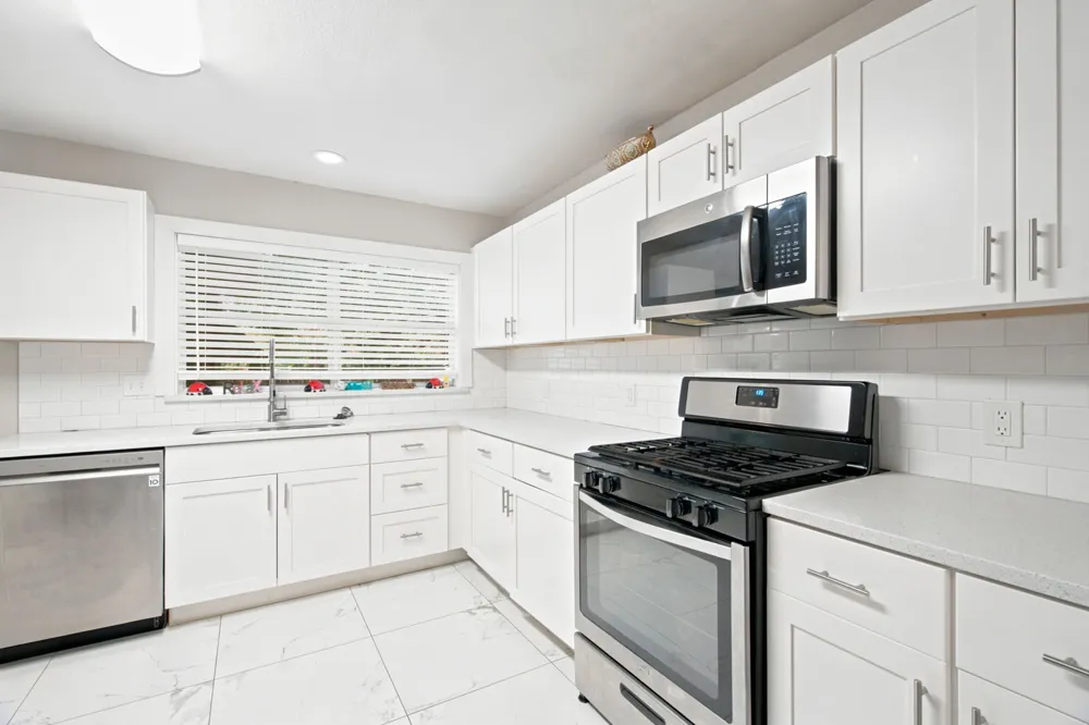 109 W 11th Street Irving, TX 75060