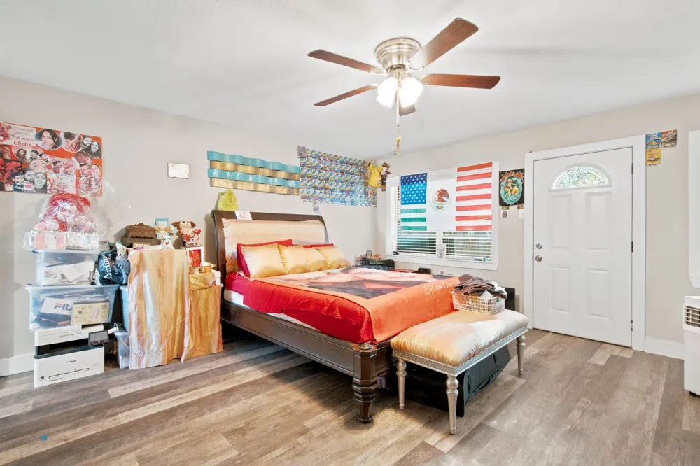 109 W 11th Street Irving, TX 75060