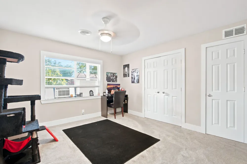 109 W 11th Street Irving, TX 75060