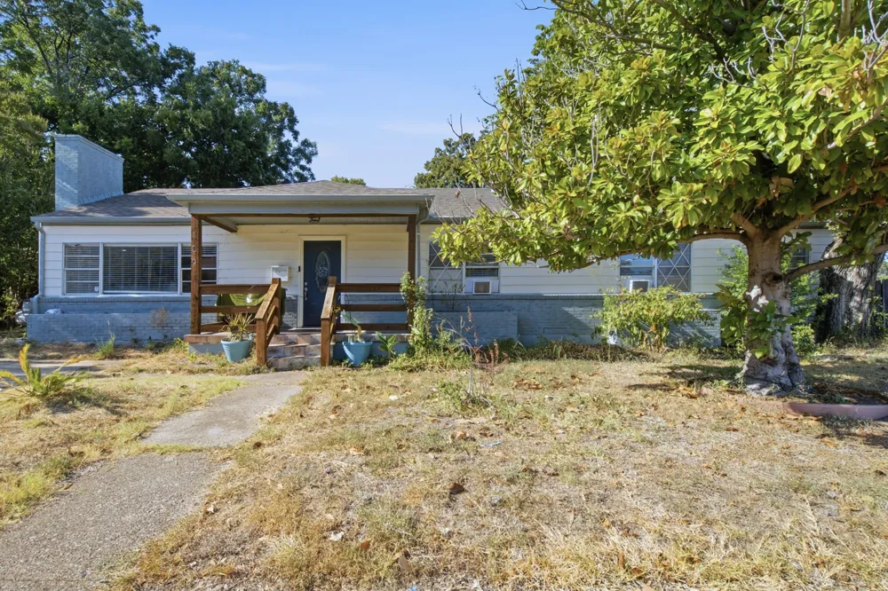 109 W 11th Street Irving, TX 75060
