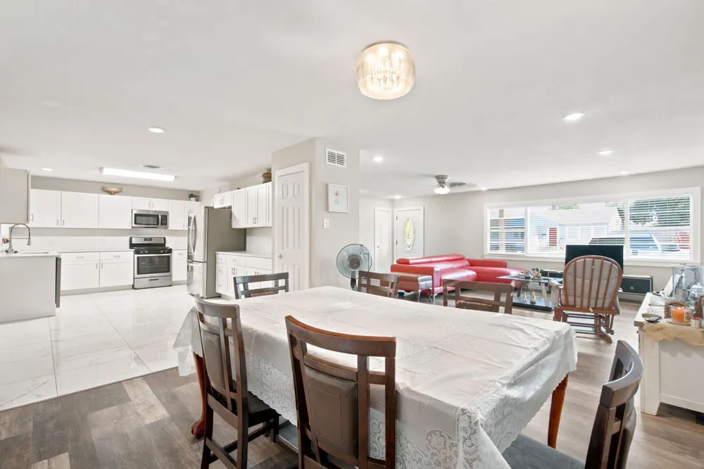 109 W 11th Street Irving, TX 75060