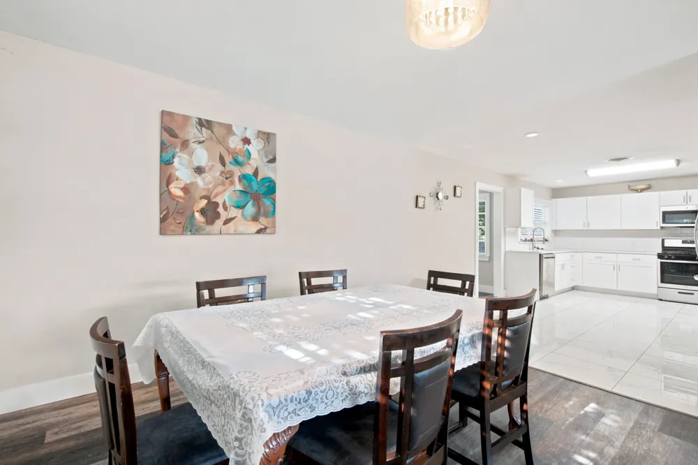 109 W 11th Street Irving, TX 75060