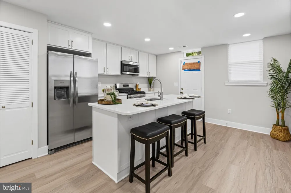1901 LONGWOOD STREET Baltimore, MD 21216