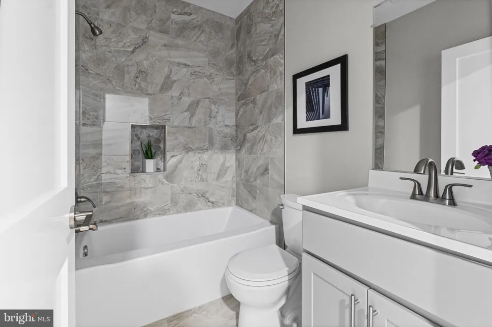 1901 LONGWOOD STREET Baltimore, MD 21216