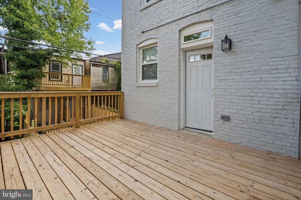 1901 LONGWOOD STREET Baltimore, MD 21216