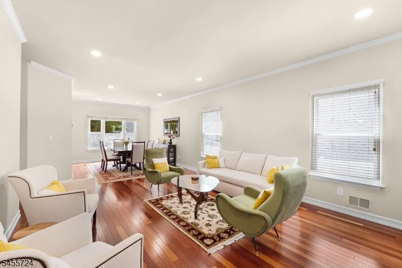 3 Delaney Ct Bridgewater, NJ 08807