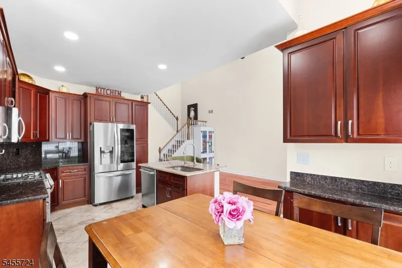 3 Delaney Ct Bridgewater, NJ 08807