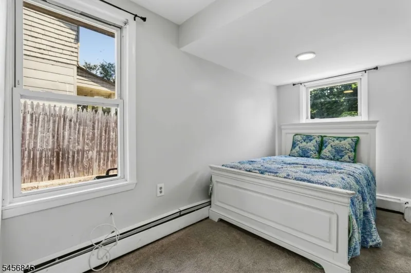 32 Schwarz Blvd Jefferson, NJ 07849