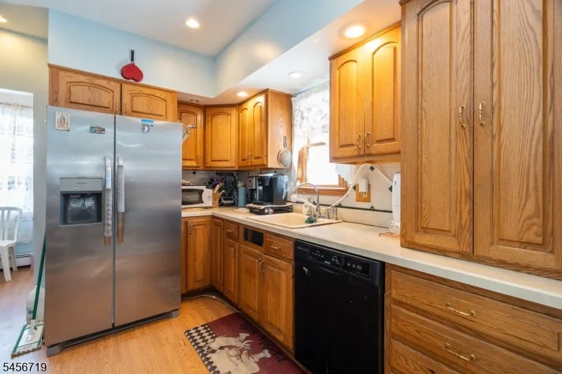 18 Elycroft Ave Rockaway, NJ 07866