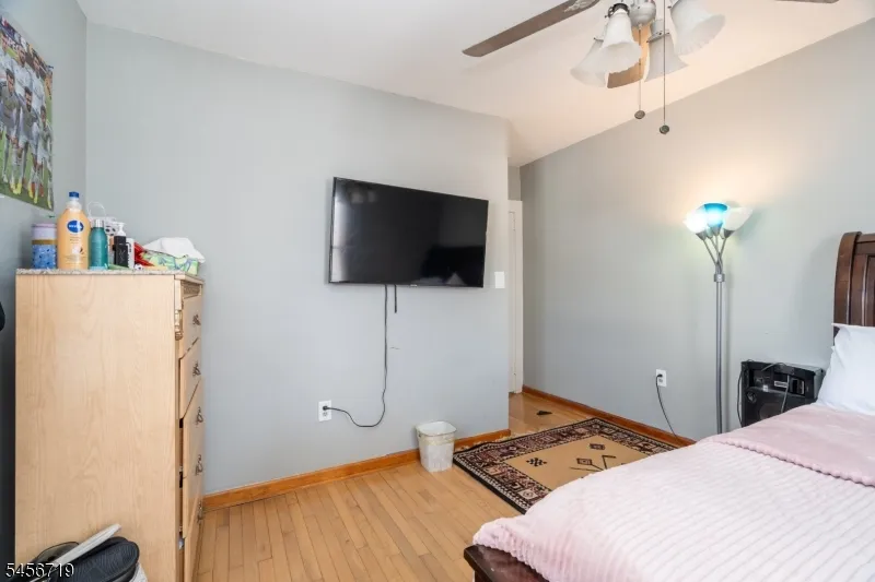 18 Elycroft Ave Rockaway, NJ 07866