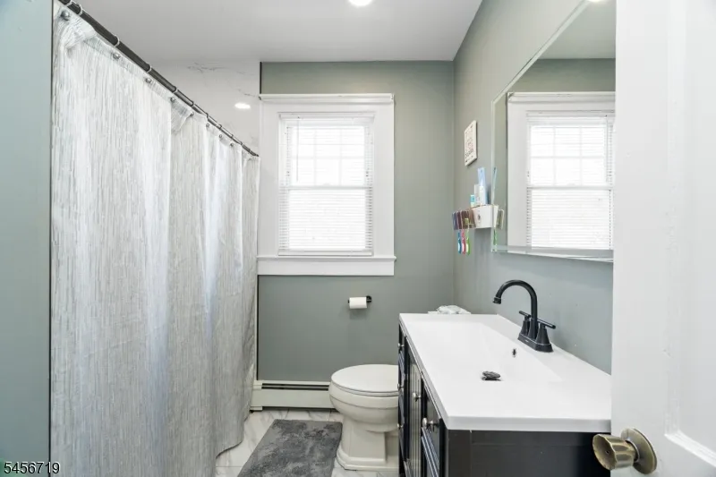 18 Elycroft Ave Rockaway, NJ 07866