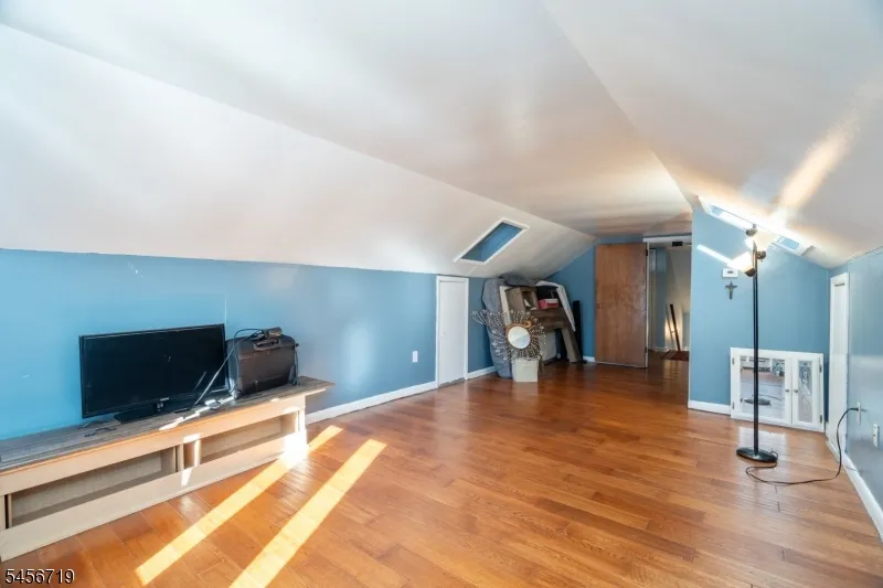 18 Elycroft Ave Rockaway, NJ 07866