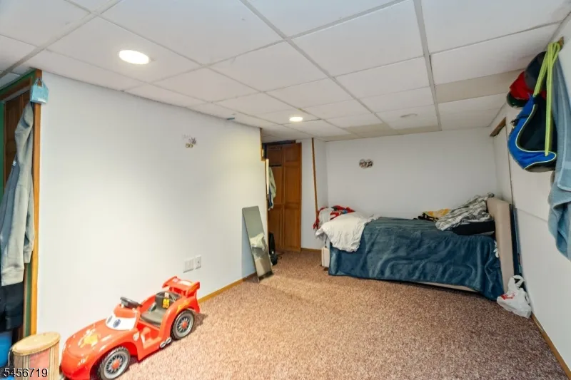 18 Elycroft Ave Rockaway, NJ 07866