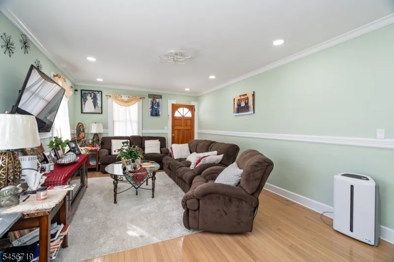 18 Elycroft Ave Rockaway, NJ 07866
