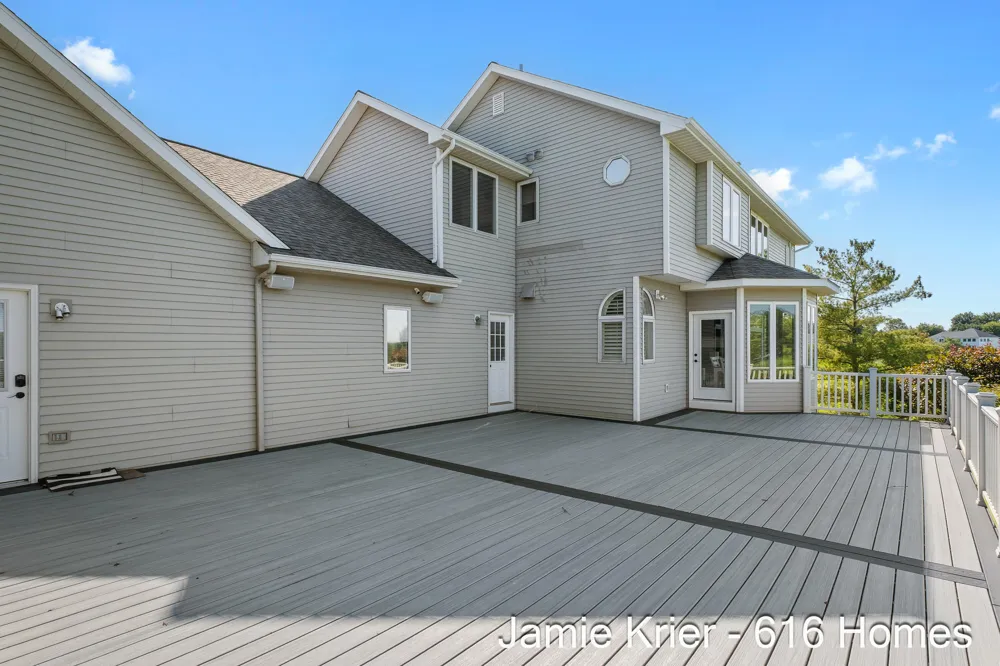 7105 Placid Pointe Court SE Caledonia, MI 49316