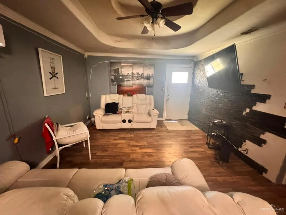 810 E Wright Avenue Pharr, TX 78577