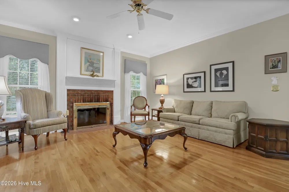 901 Saltwood Lane Wilmington, NC 28411